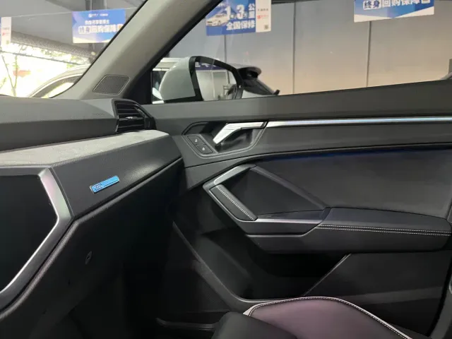 Audi Q3 — Фото автомобиля 12