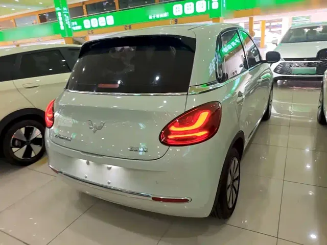Wuling Bingo — Фото автомобиля 6