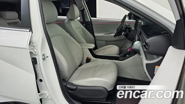 Hyundai Kona SX2 — Фото автомобиля 16