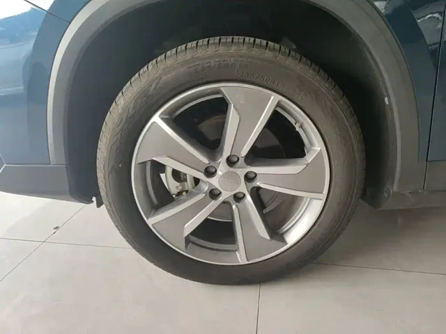 Geely Haoyue L — Фото автомобиля 22