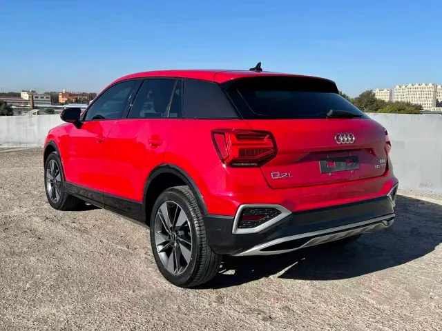 Audi Q2L — Фото автомобиля 7