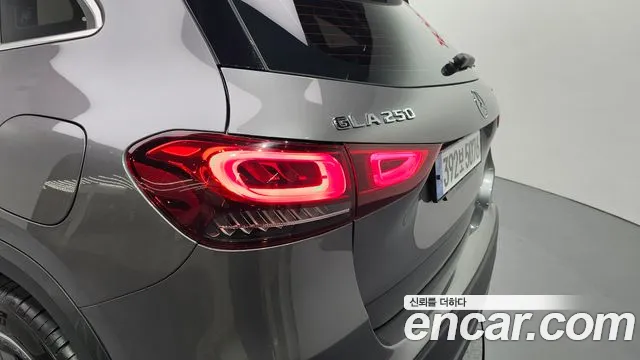 Mercedes-Benz GLA-Class — Фото автомобиля 18