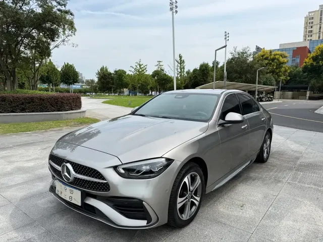 Фотография автомобиля — Mercedes-Benz C-Class