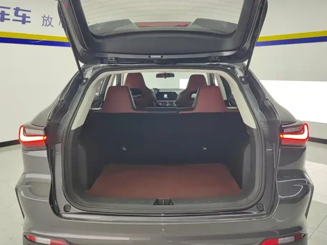 Changan Oushang X5 — Фото автомобиля 4
