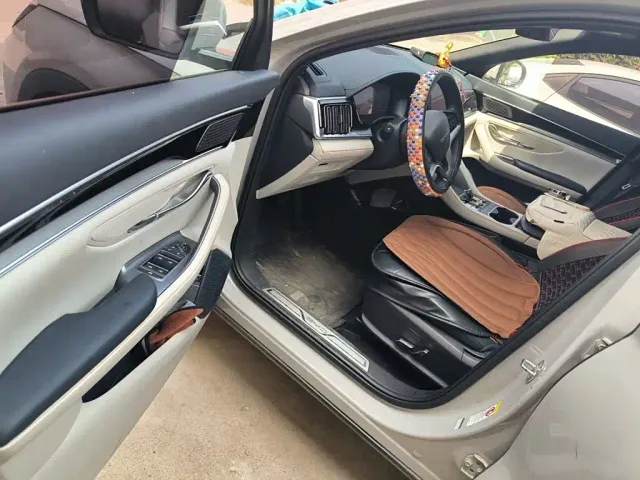 BYD Song PLUS — Фото автомобиля 13