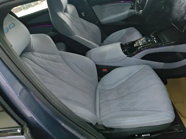 BYD Seal — Фото автомобиля 24