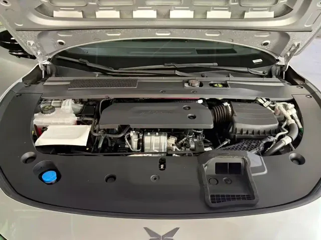 Xpeng P7+ — Фото автомобиля 15