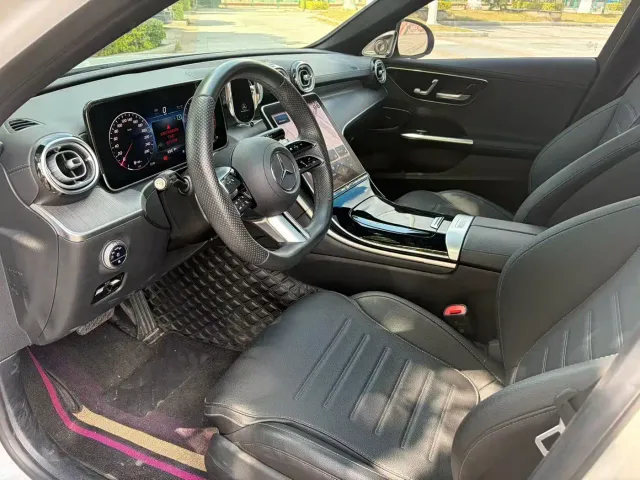 Mercedes-Benz C-Class — Фото автомобиля 4