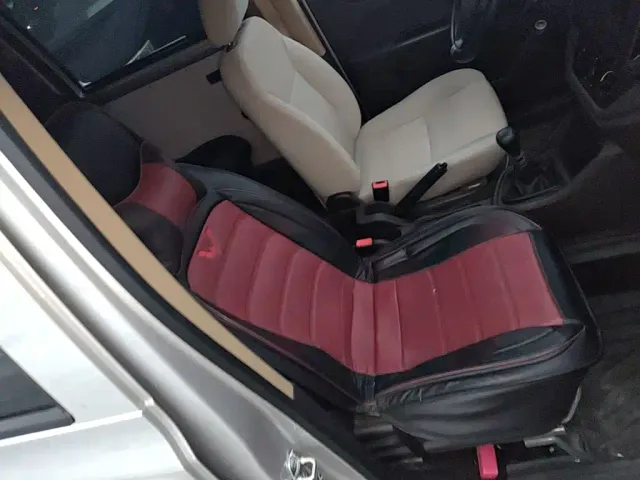 Wuling Hongguang V — Фото автомобиля 24