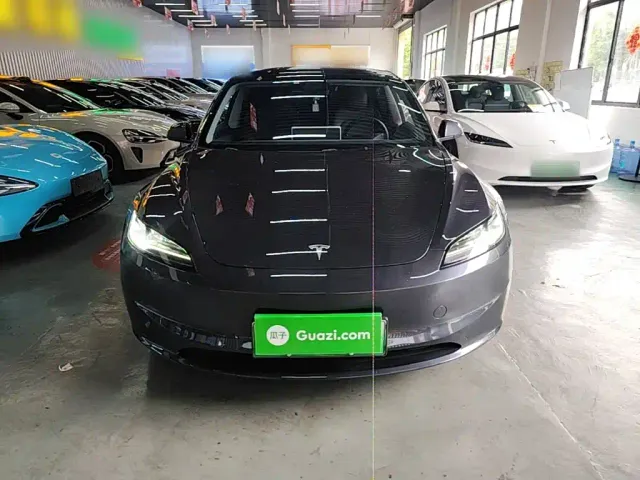 Tesla Model 3 2023 Rear-Wheel Drive — Фото автомобиля 2