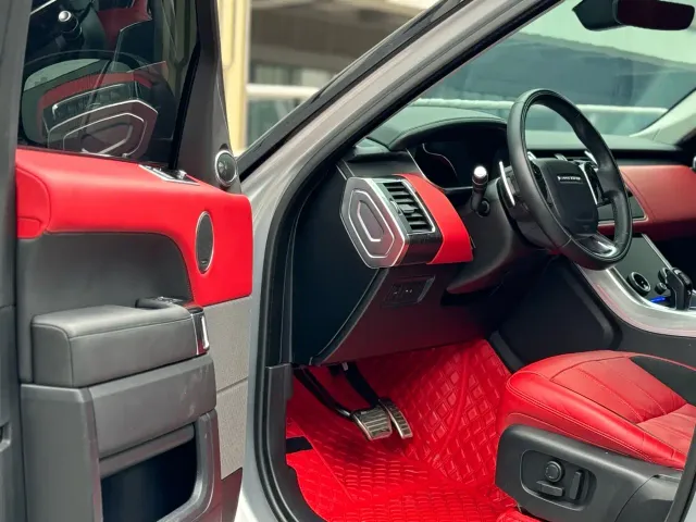 Land Rover Range Rover Sport — Фото автомобиля 13