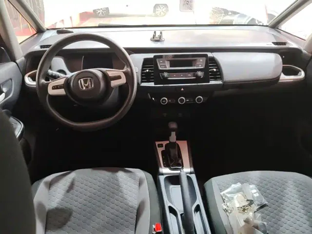 Honda Fit — Фото автомобиля 9