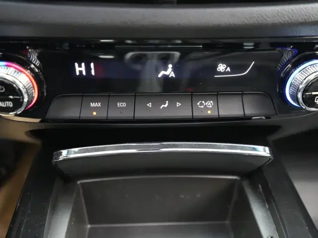 Chevrolet Menlo — Фото автомобиля 9