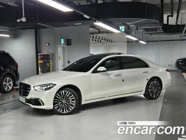 Mercedes-Benz S-Class — Фото автомобиля 3