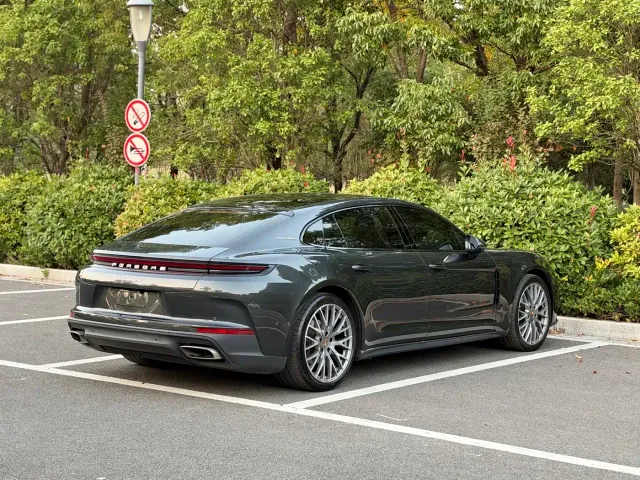 Porsche Panamera — Фото автомобиля 9