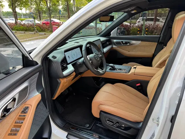 GAC Trumpchi ES9 — Фото автомобиля 5