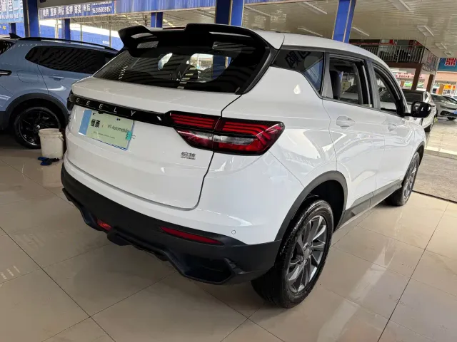 Geely Binyue — Фото автомобиля 8