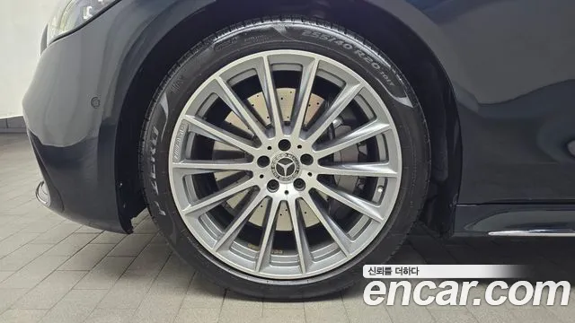 Mercedes-Benz S-Class — Фото автомобиля 5