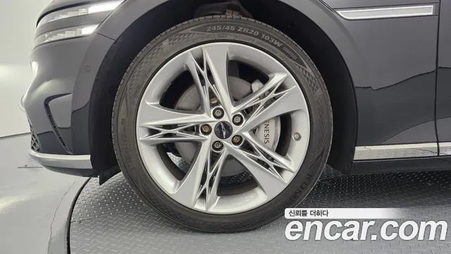 Genesis G90 Бензин 3.5 турбо AWD — Фото автомобиля 5