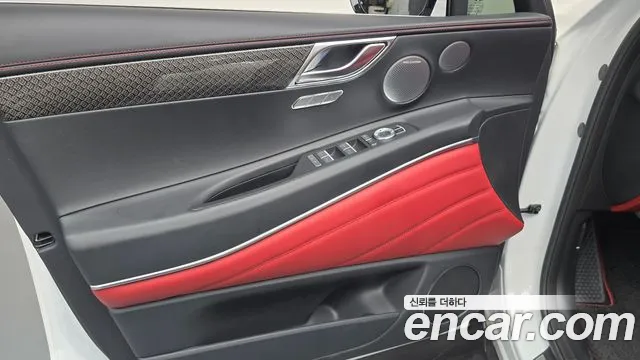 Genesis GV80 Coupe — Фото автомобиля 13