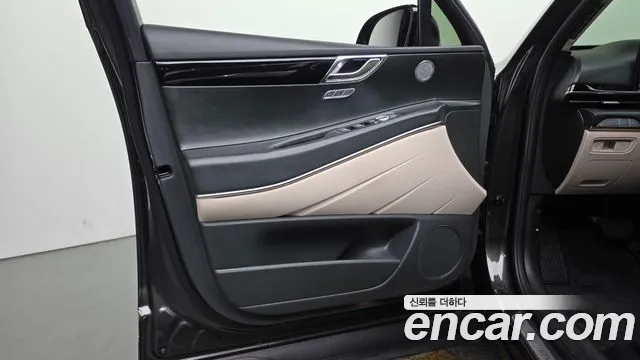 Genesis GV80 — Фото автомобиля 24
