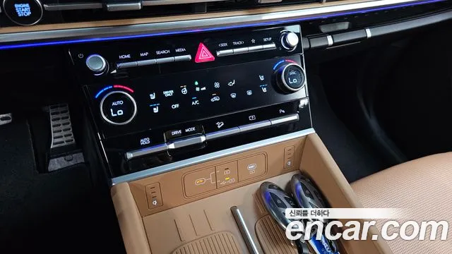 Hyundai Santafe — Фото автомобиля 17