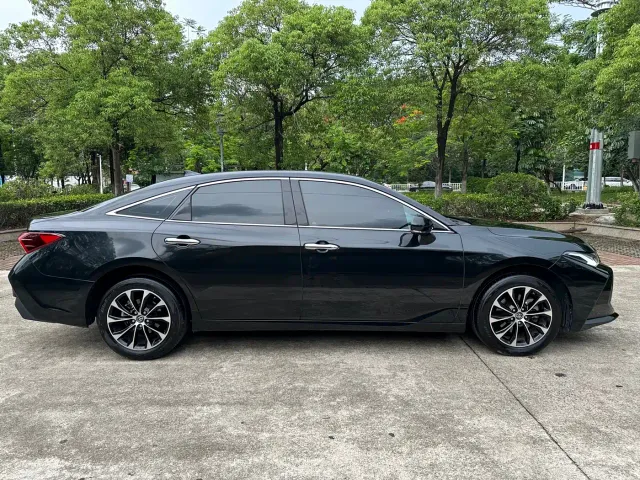 Toyota Avalon — Фото автомобиля 13