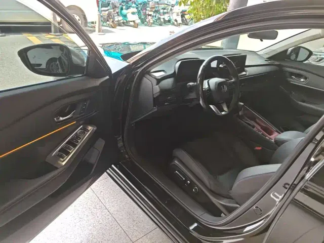 Honda Accord — Фото автомобиля 15