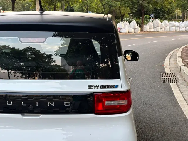 Wuling Hongguang Mini EV — Фото автомобиля 23