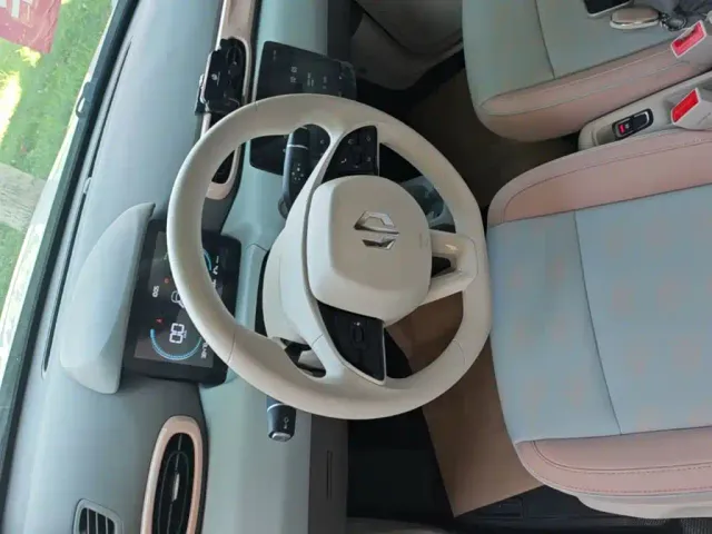 Leapmotor T03 — Фото автомобиля 10