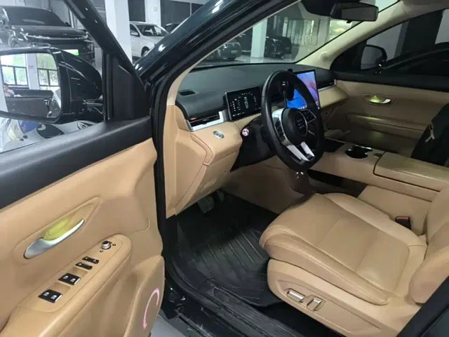 Landian E5 PLUS — Фото автомобиля 15