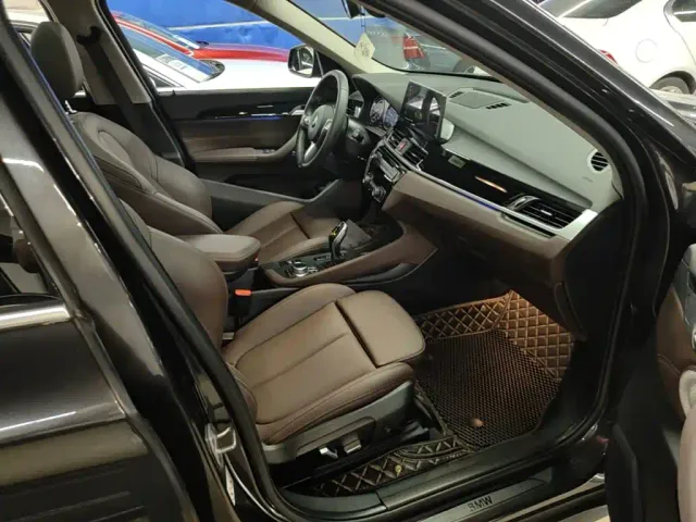 BMW X1 — Фото автомобиля 24