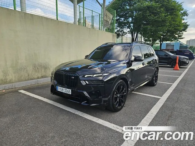 Фотография автомобиля — BMW X7 G07