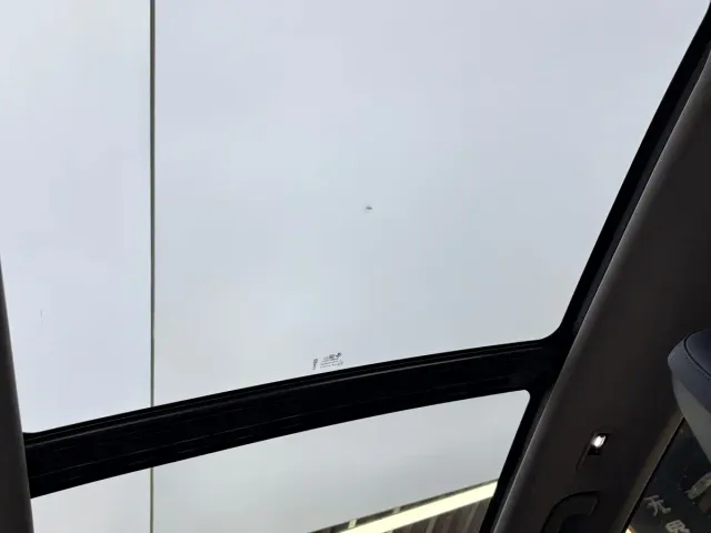Geely Galaxy Starship 7 EM-i — Фото автомобиля 14