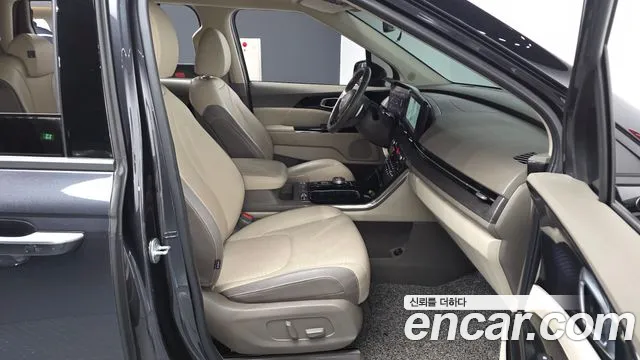 Kia Carnival 4th Gen — Фото автомобиля 17