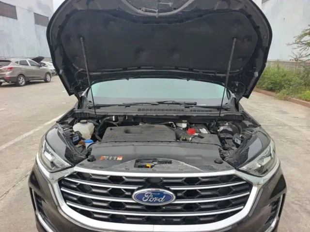 Ford Edge — Фото автомобиля 19
