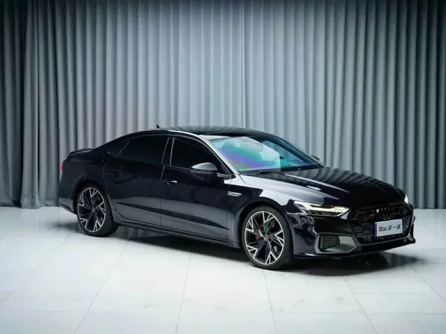 Фотография автомобиля — Audi A7L