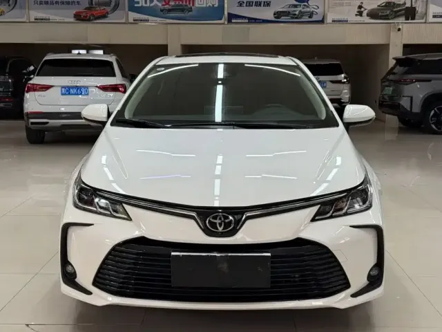 Toyota Corolla — Фото автомобиля 2