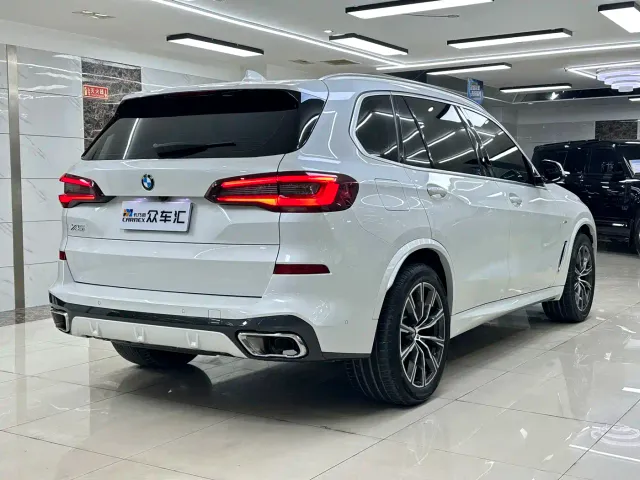BMW X5 — Фото автомобиля 6