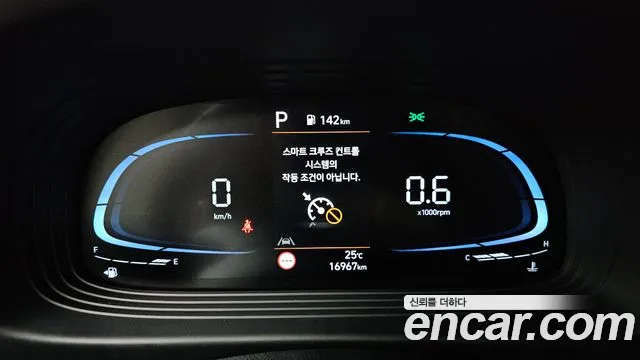 Hyundai Venue — Фото автомобиля 11