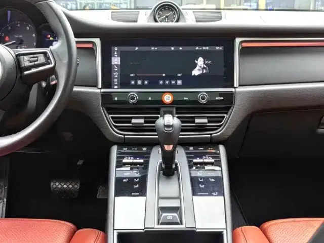 Porsche Macan — Фото автомобиля 7