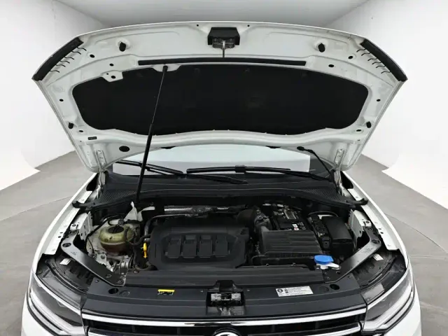 Volkswagen Tiguan L — Фото автомобиля 16