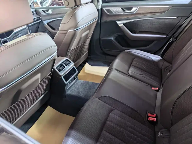 Audi A7L — Фото автомобиля 5