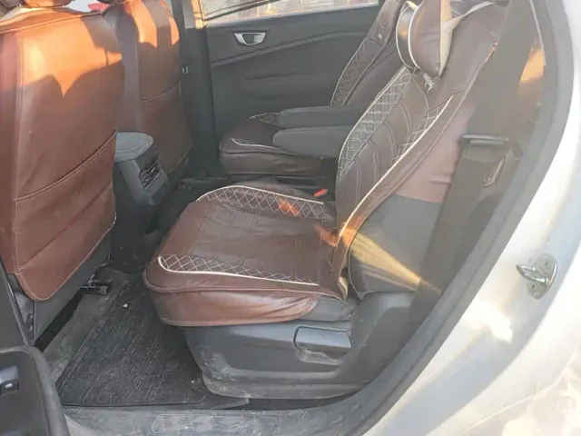 Wuling Jiachen — Фото автомобиля 11