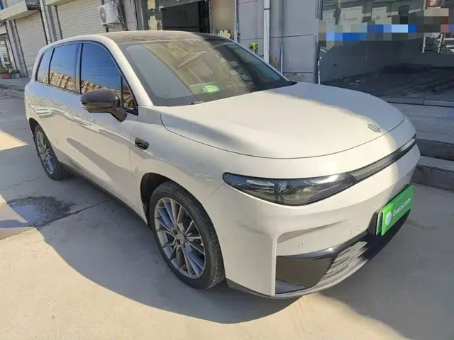Leapmotor C10 — Фото автомобиля 3