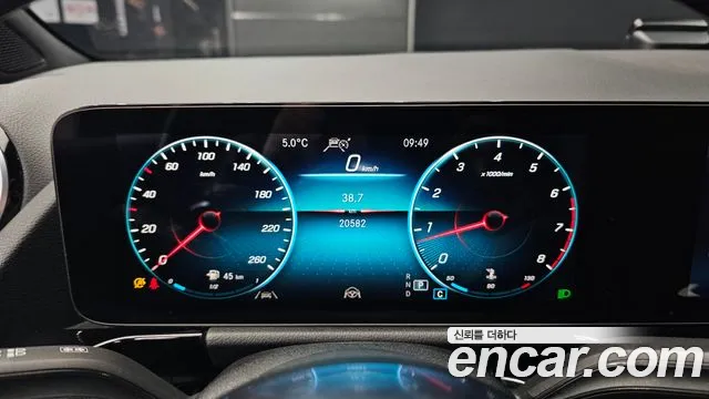 Mercedes-Benz GLA-Class — Фото автомобиля 8