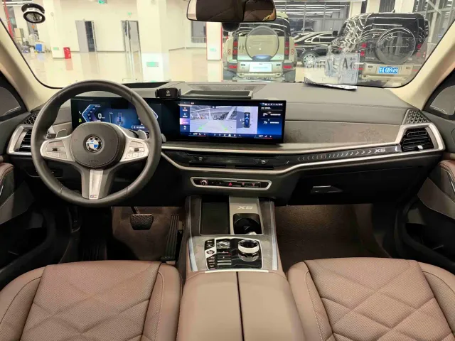 BMW X5 — Фото автомобиля 10