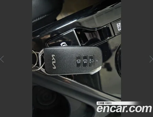 Kia Niro The All New Niro Signature — Фото автомобиля 16