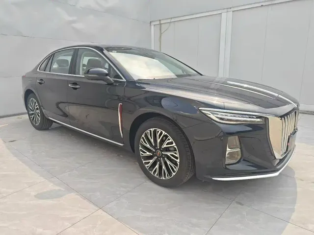 Hongqi H5 — Фото автомобиля 3