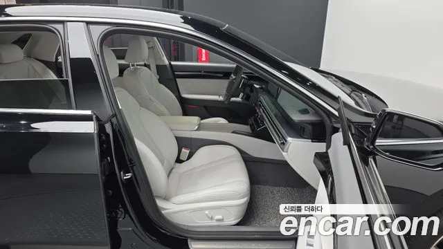 Hyundai Grandeur Grandeur (GN7) 3.5 Бензин 2WD — Фото автомобиля 11
